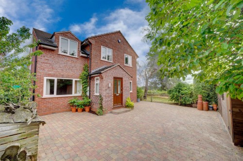 Arrange a viewing for Froxmere Road, Crowle, Worcester