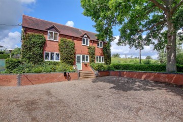 image of Sandpitt Cottage, Walton Lane