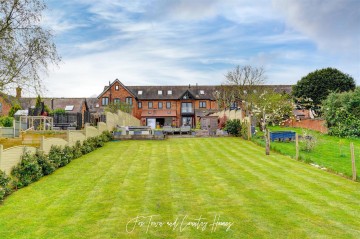 image of 12 Holt Castle Barns, 