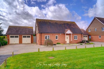 image of 10, Highcroft Close, Broadwas