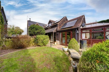image of Manor Cottage, Broughton Hackett