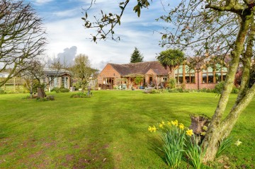 image of 6 Acton Farm Barns, Acton