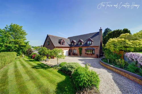 Arrange a viewing for Leigh, Worcester